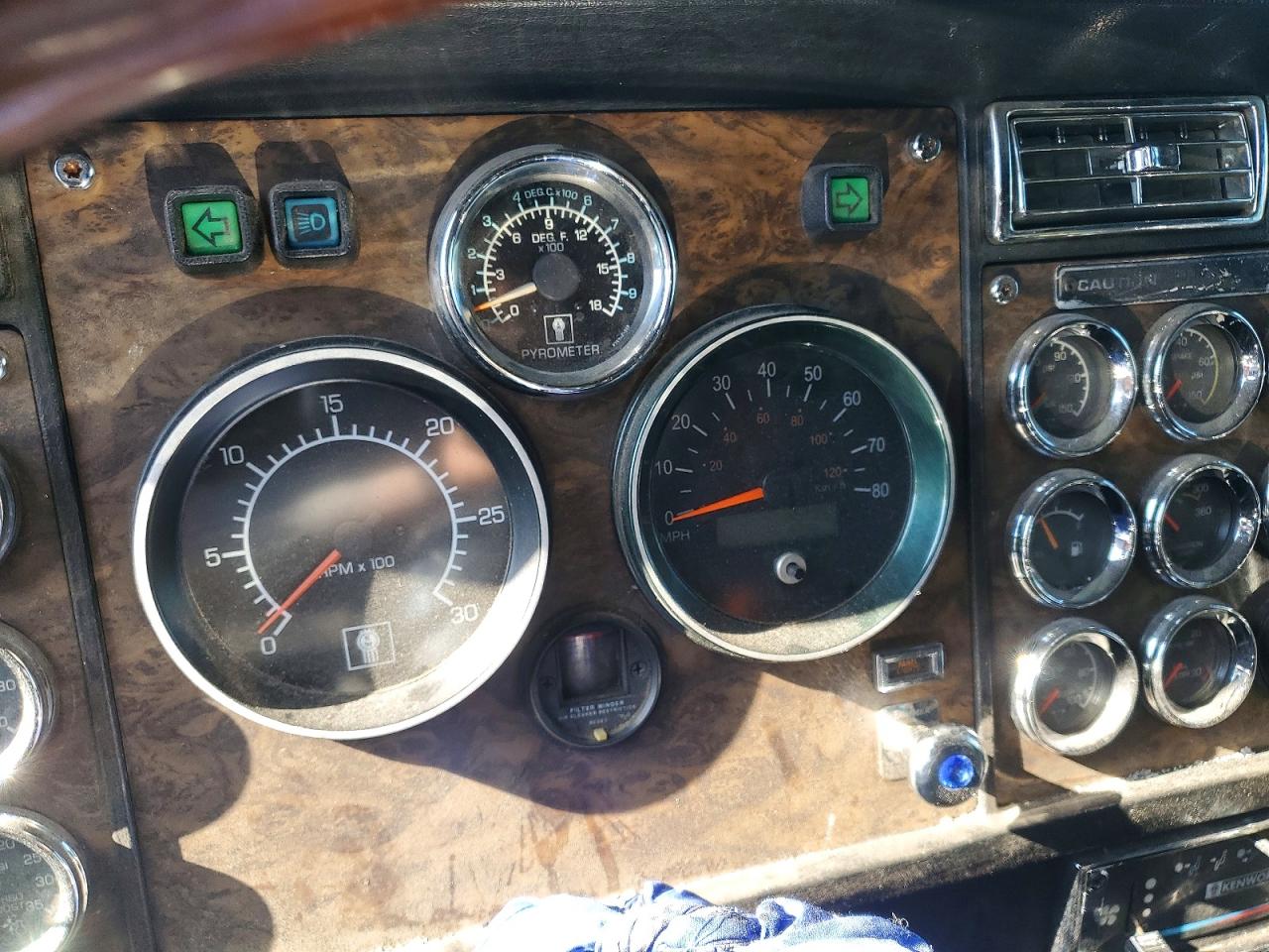 1995 KENWORTH All models VIN 1XKADB9XXSS680733 photo 8