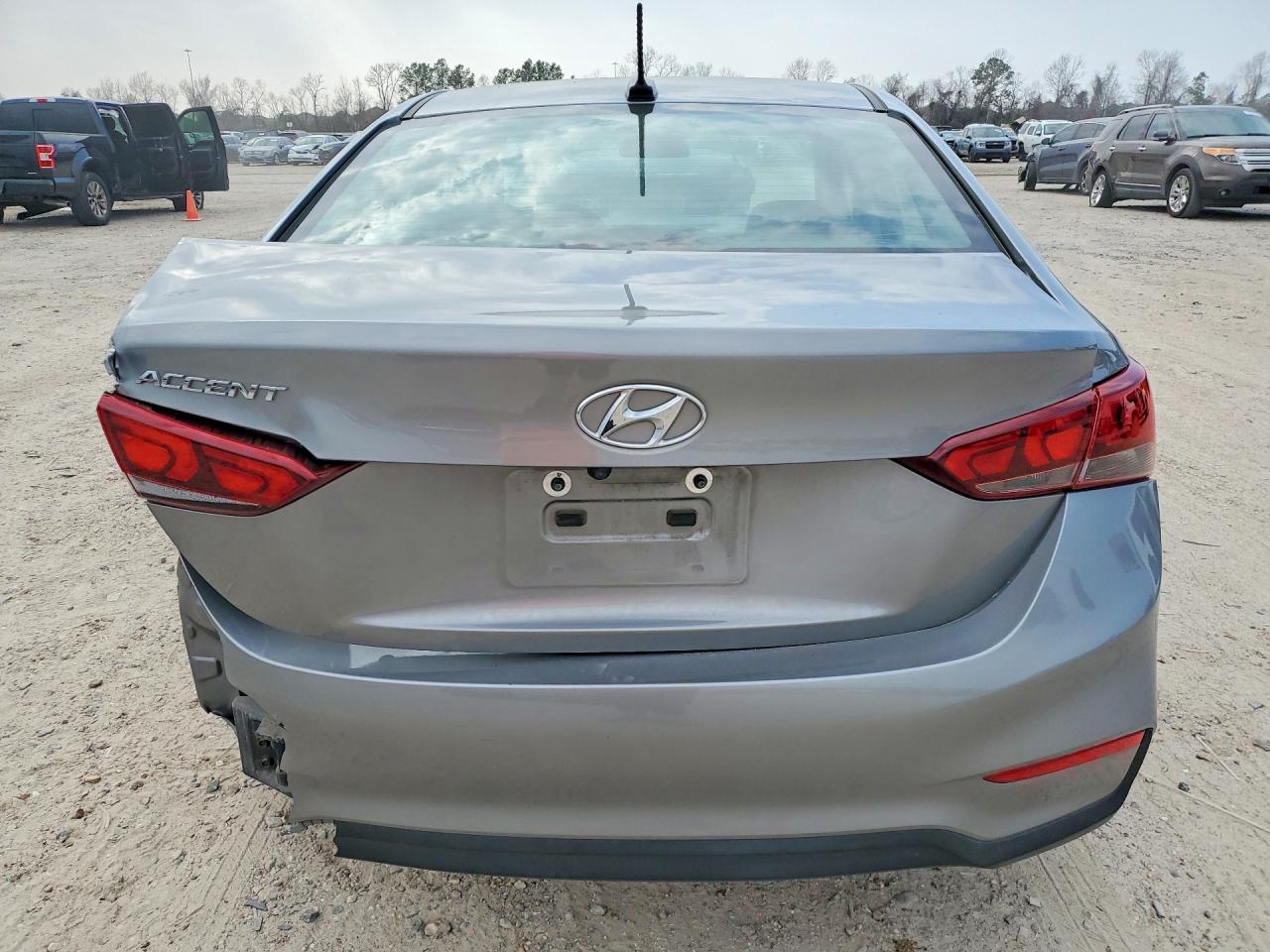 2022 Hyundai Accent VIN 3KPC24A67NE173854 photo 6