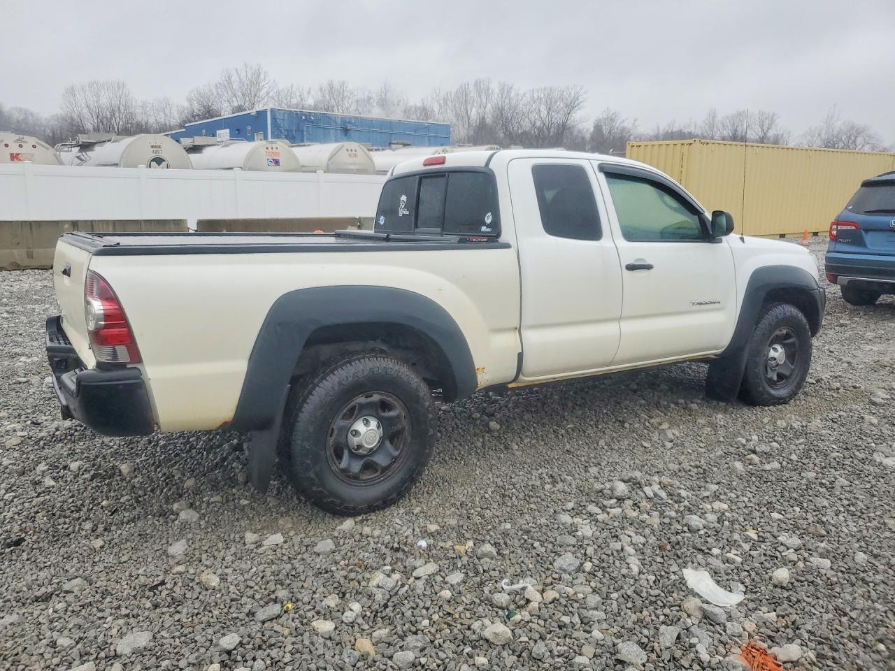 2011 Toyota Tacoma VIN 5TFUU4EN6BX011922 photo 3
