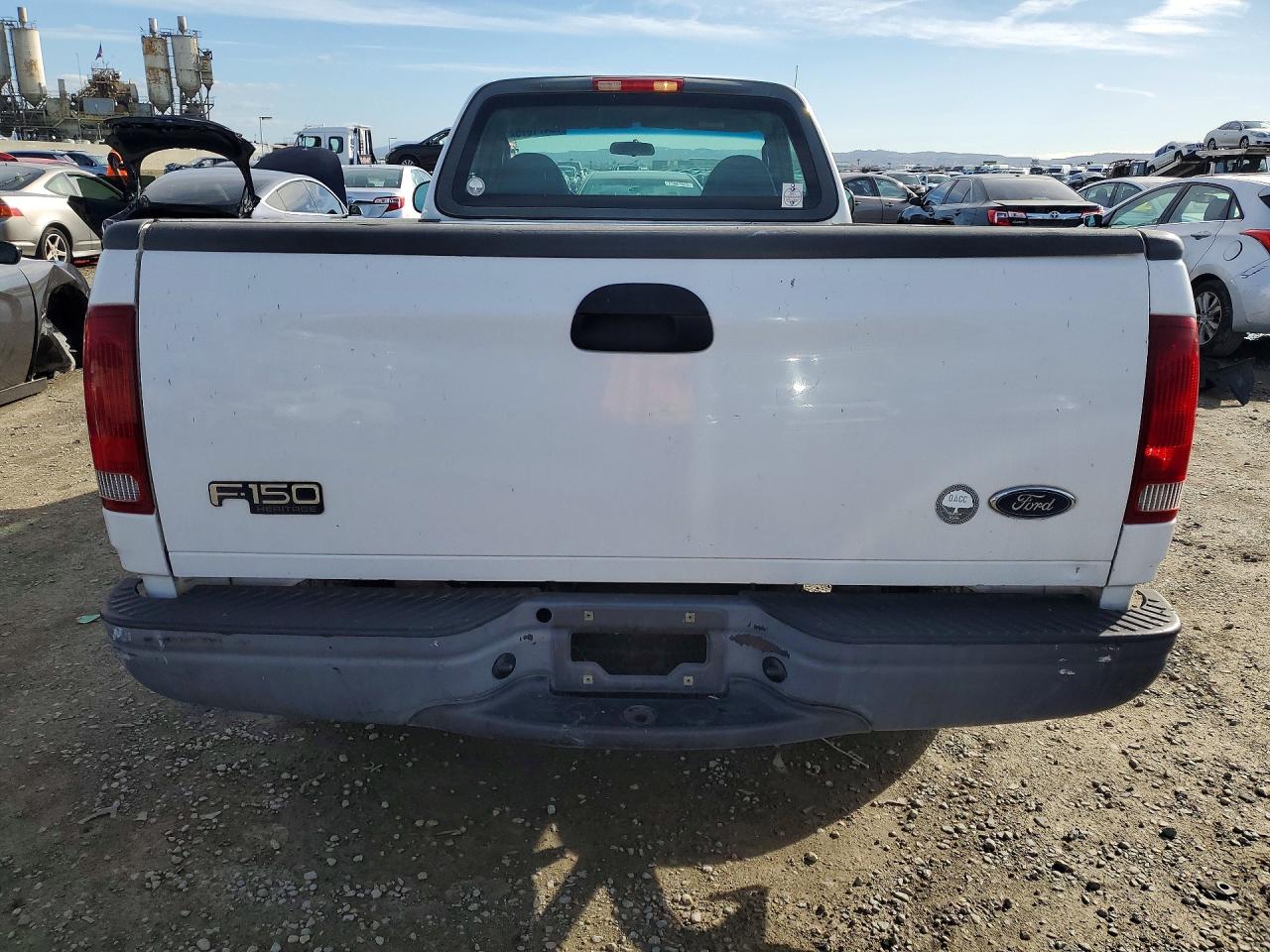 2004 Ford F150 VIN 2FTRF17224CA35995 photo 6