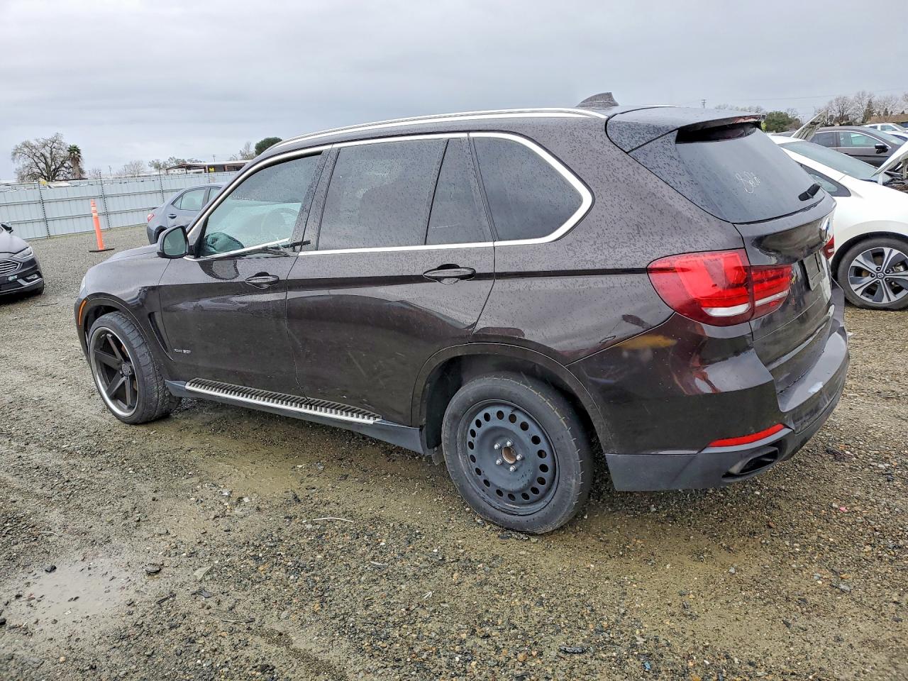2014 BMW X5 VIN 5UXKR6C54E0C03992 photo 2