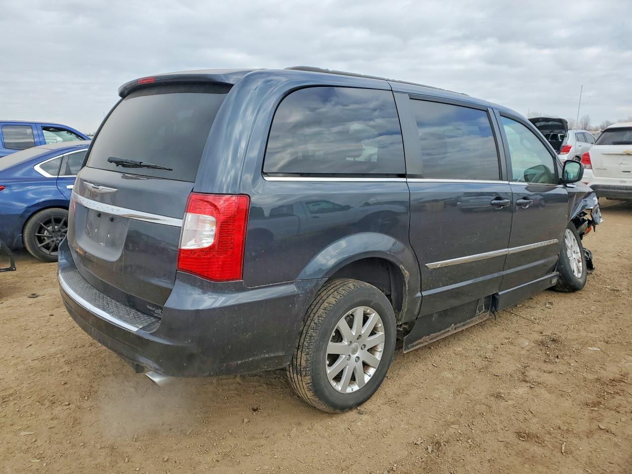 2014 Chrysler Minivan VIN 2C4RC1BG9ER383822 photo 3