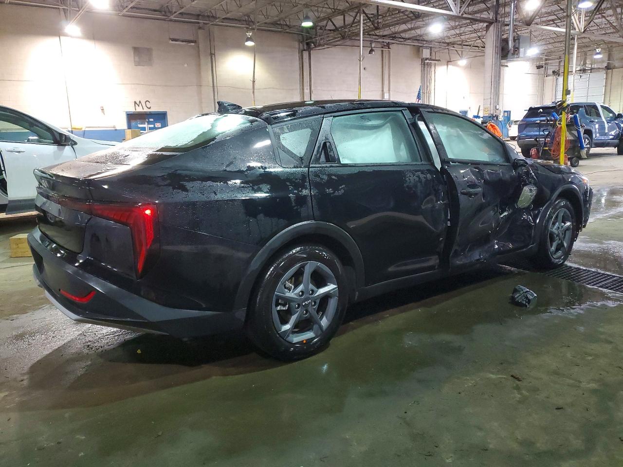 2026 KIA All other VIN 3KPFT4DE8TE248331 photo 3