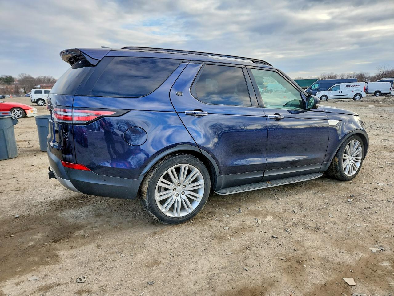 2018 Land Discovery VIN SALRT2RK0JA056085 photo 3