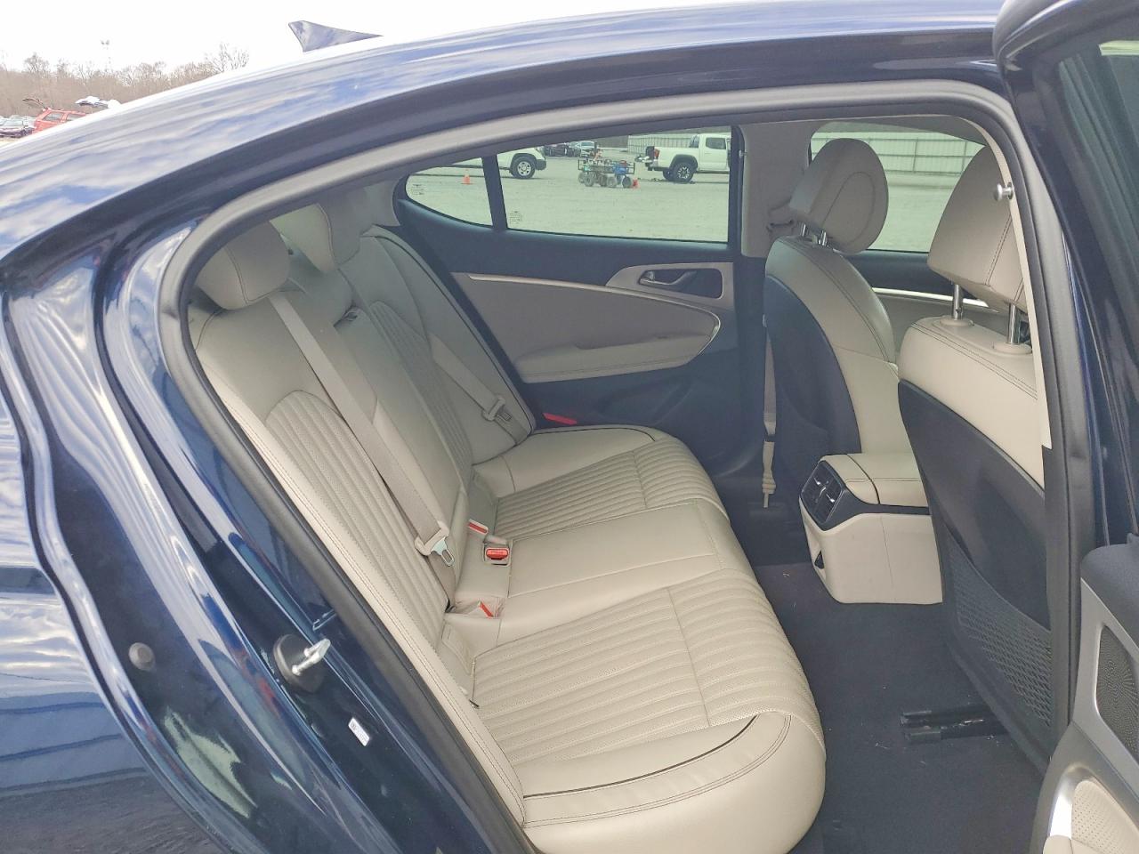 2021 Genesis G70 VIN KMTG34LA0MU066713 photo 10