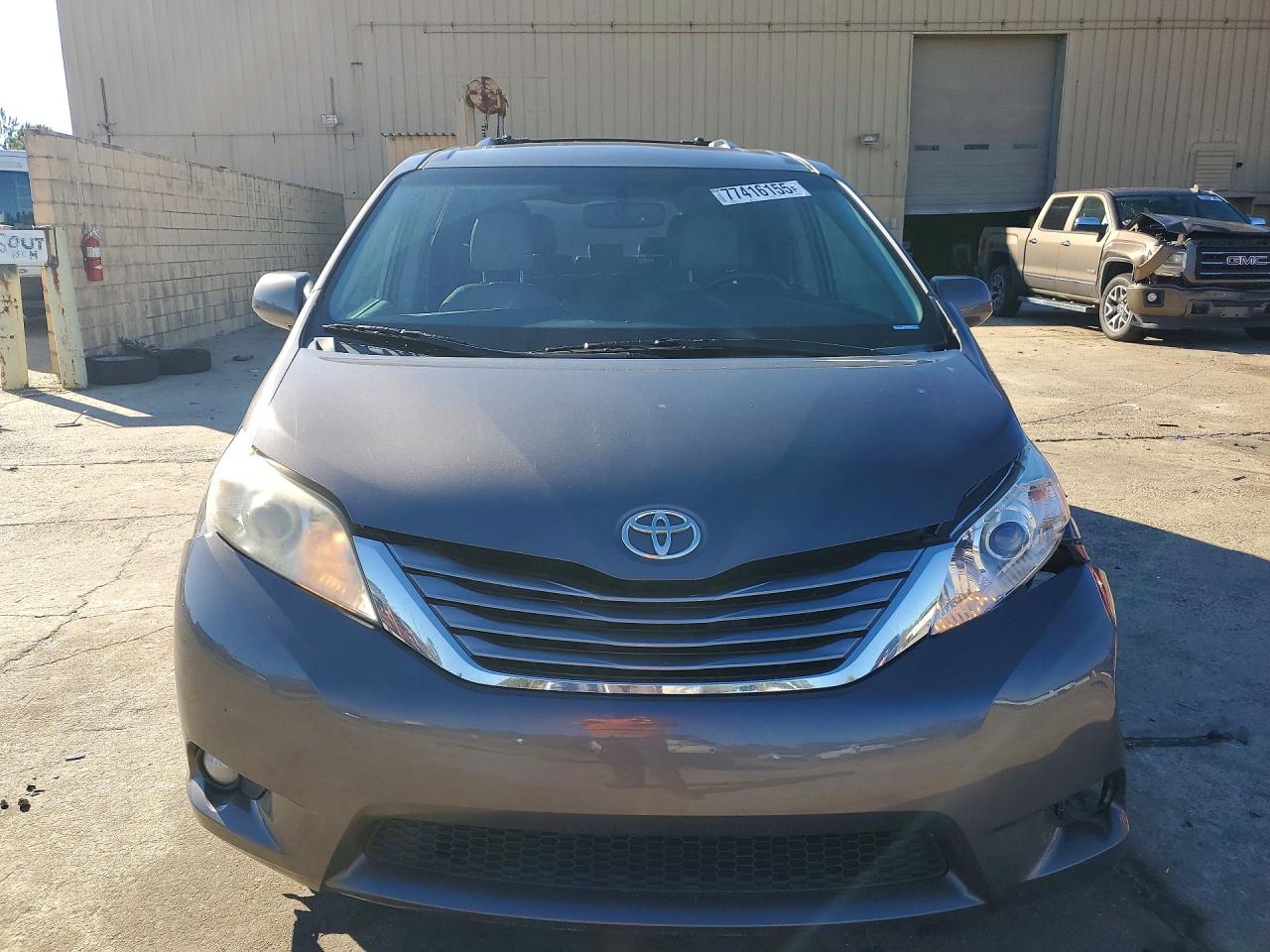 2015 Toyota All models VIN 5TDYK3DC6FS566169 photo 5