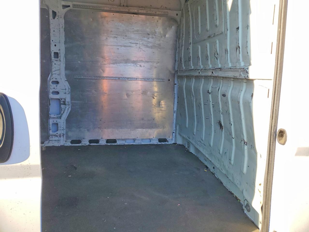 2019 RAM Promaster VIN 3C6URVJG3KE558569 photo 11