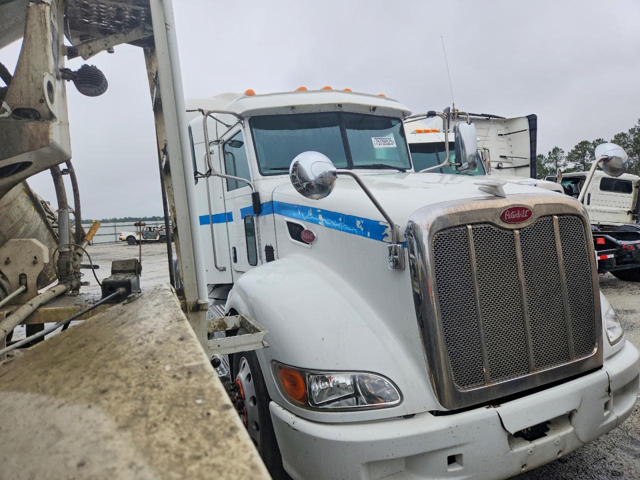 2014 PETERBILT All models VIN 1XPHDP9XXED225993 photo 1