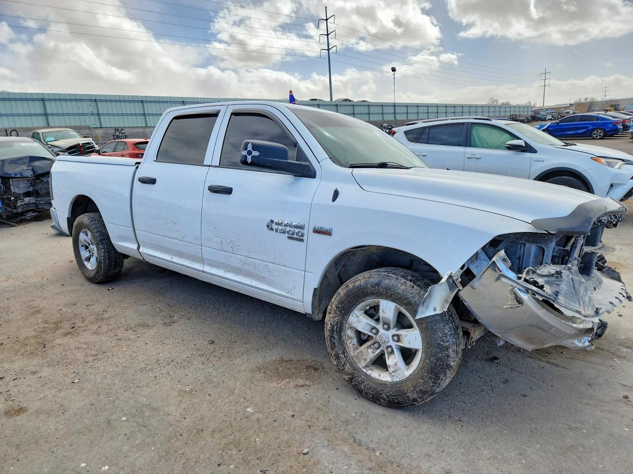 2022 Ram 1500 classic VIN 1C6RR7ST7NS139445 photo 4
