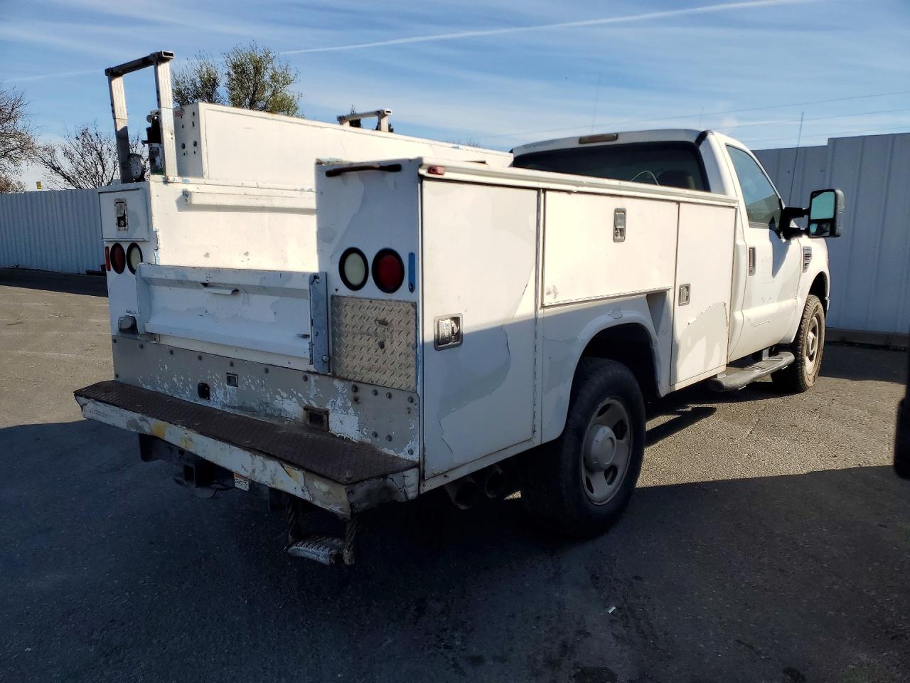 2008 Ford F350 VIN 1FDWF35R58ED90203 photo 3