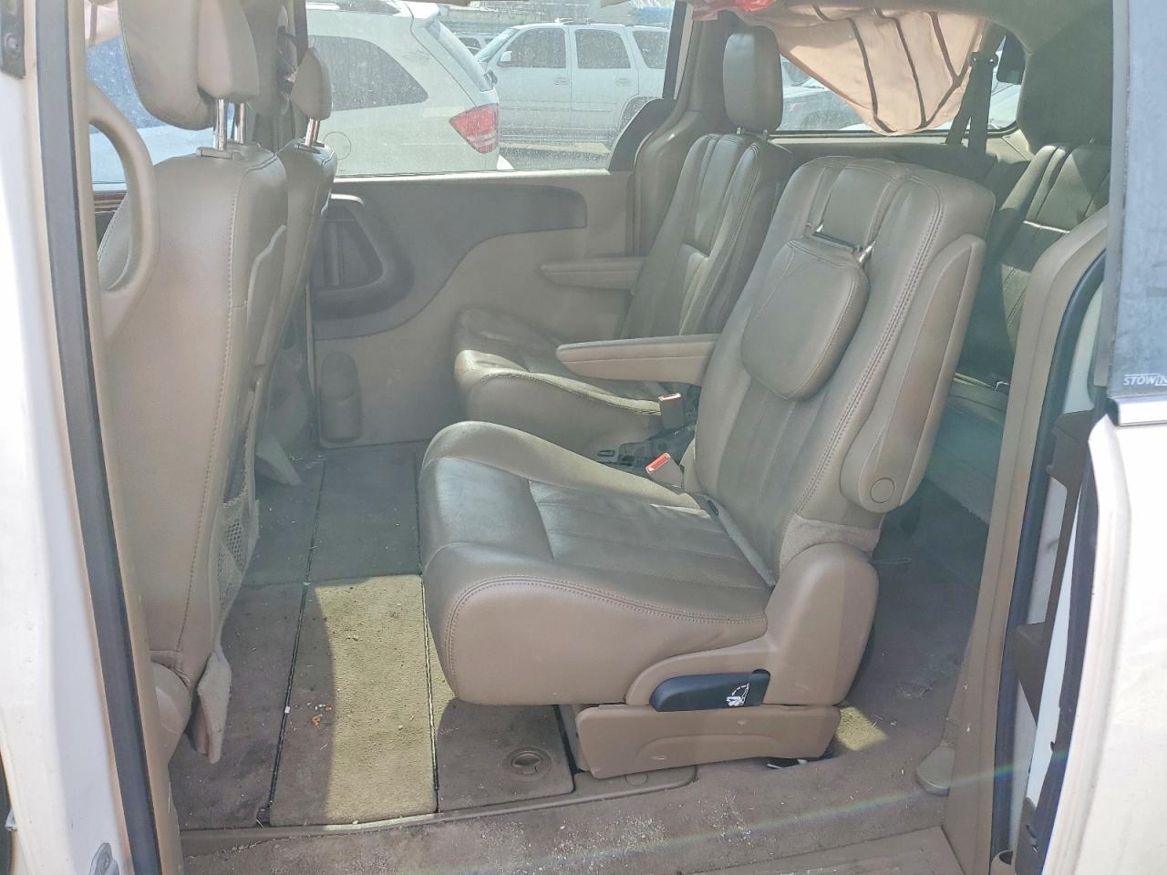 2012 Chrysler Minivan VIN 2C4RC1BG7CR223287 photo 11