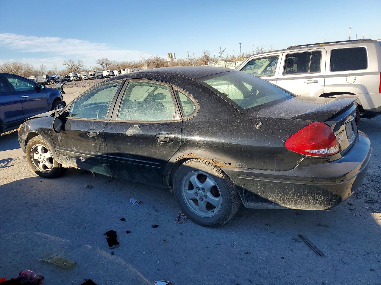 2007 FORD Taurus VIN 1FAFP53U97A203691 photo 2
