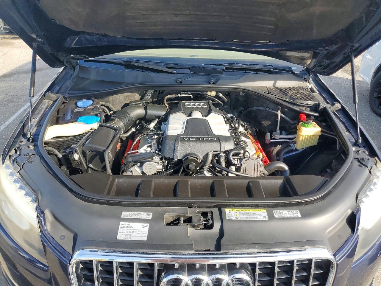 2015 Audi Q7 VIN WA1CGAFE8FD014239 photo 12