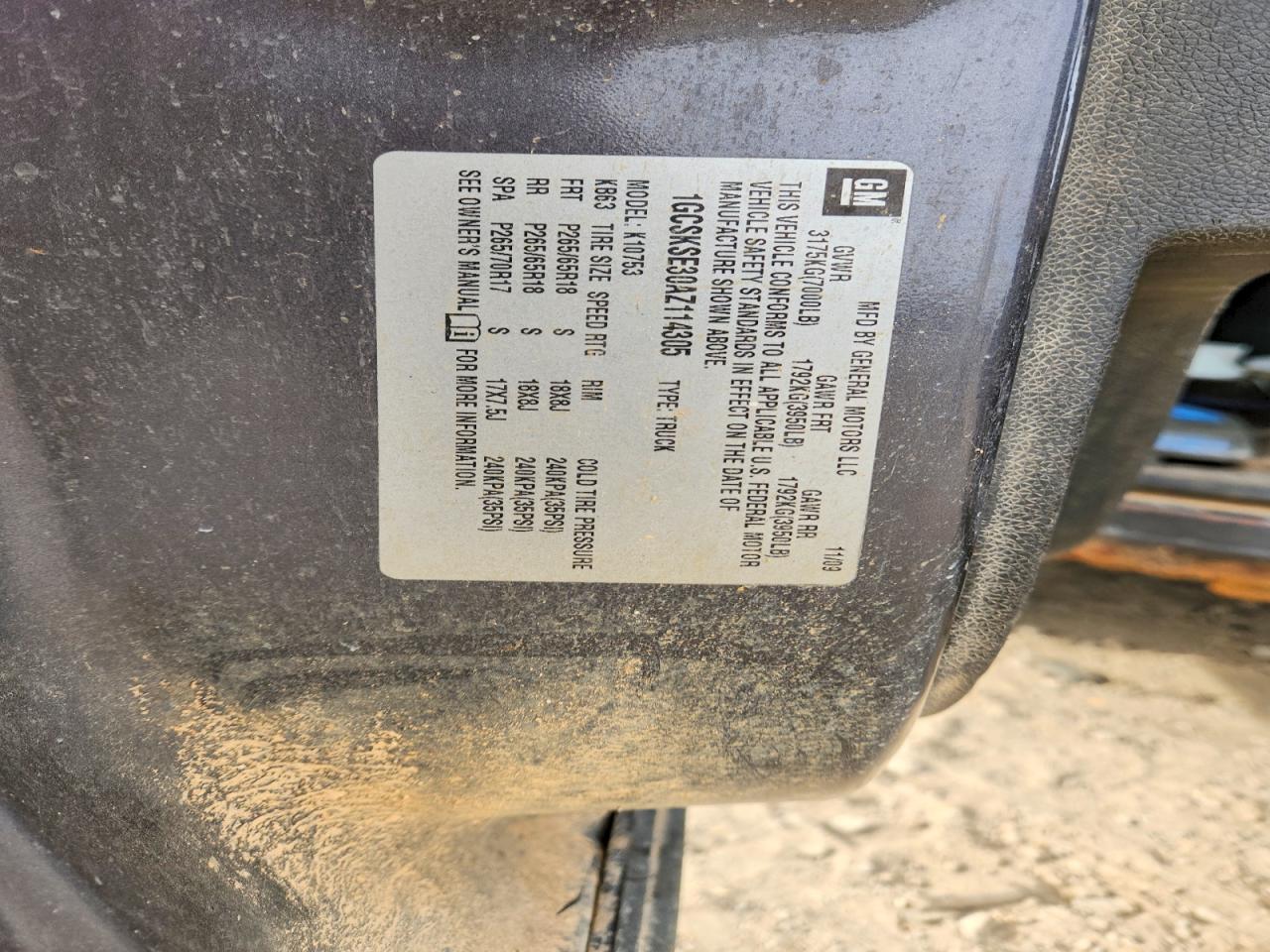 2010 Chevrolet All models VIN 1GCSKSE30AZ114305 photo 12