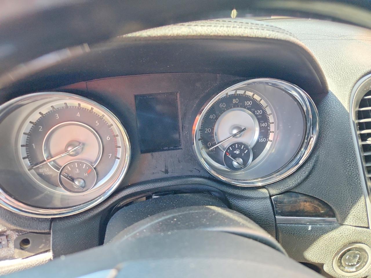 2013 Chrysler 300c VIN 2C3CCAET5DH542892 photo 9