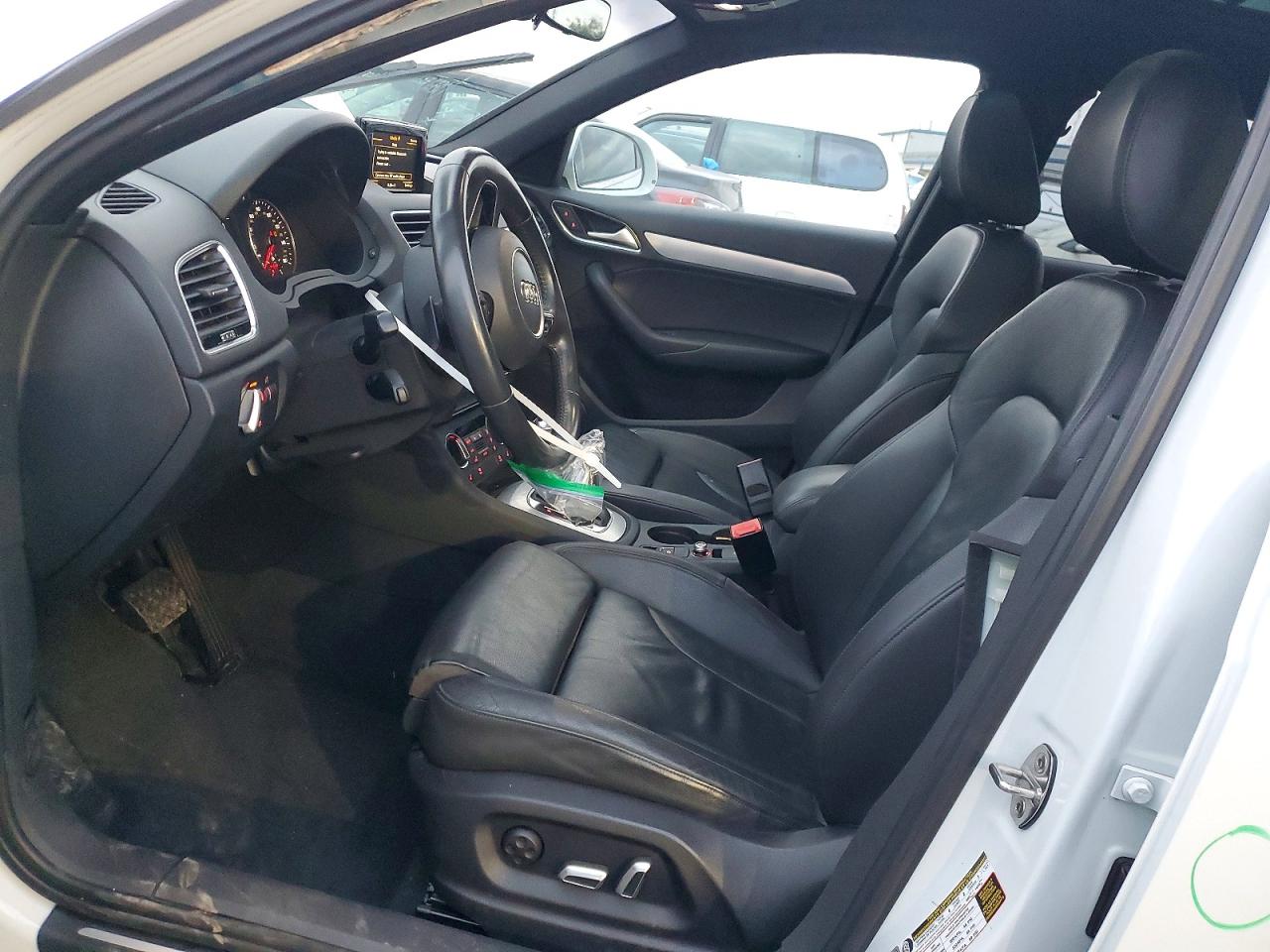 2018 Audi Q3 VIN WA1HCCFSXJR020218 photo 7