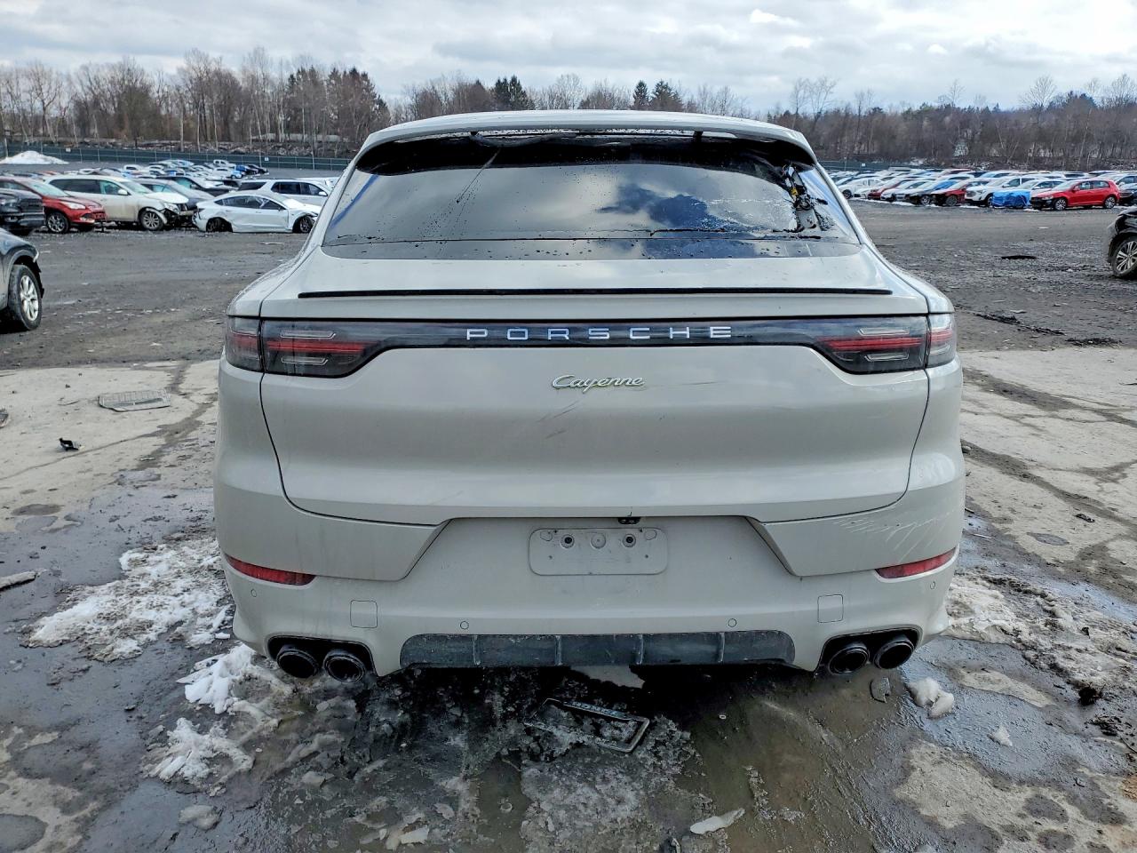 2022 Porsche Cayenne VIN WP1BE2AY8NDA51125 photo 6