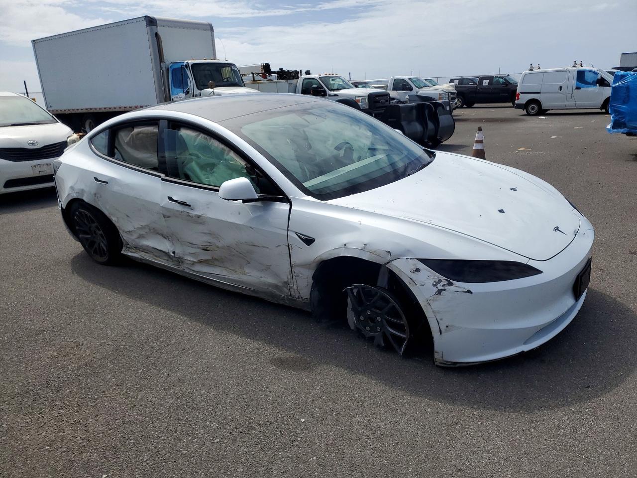 2026 Tesla Model 3 VIN 5YJ3E1EA9TF134792 photo 4