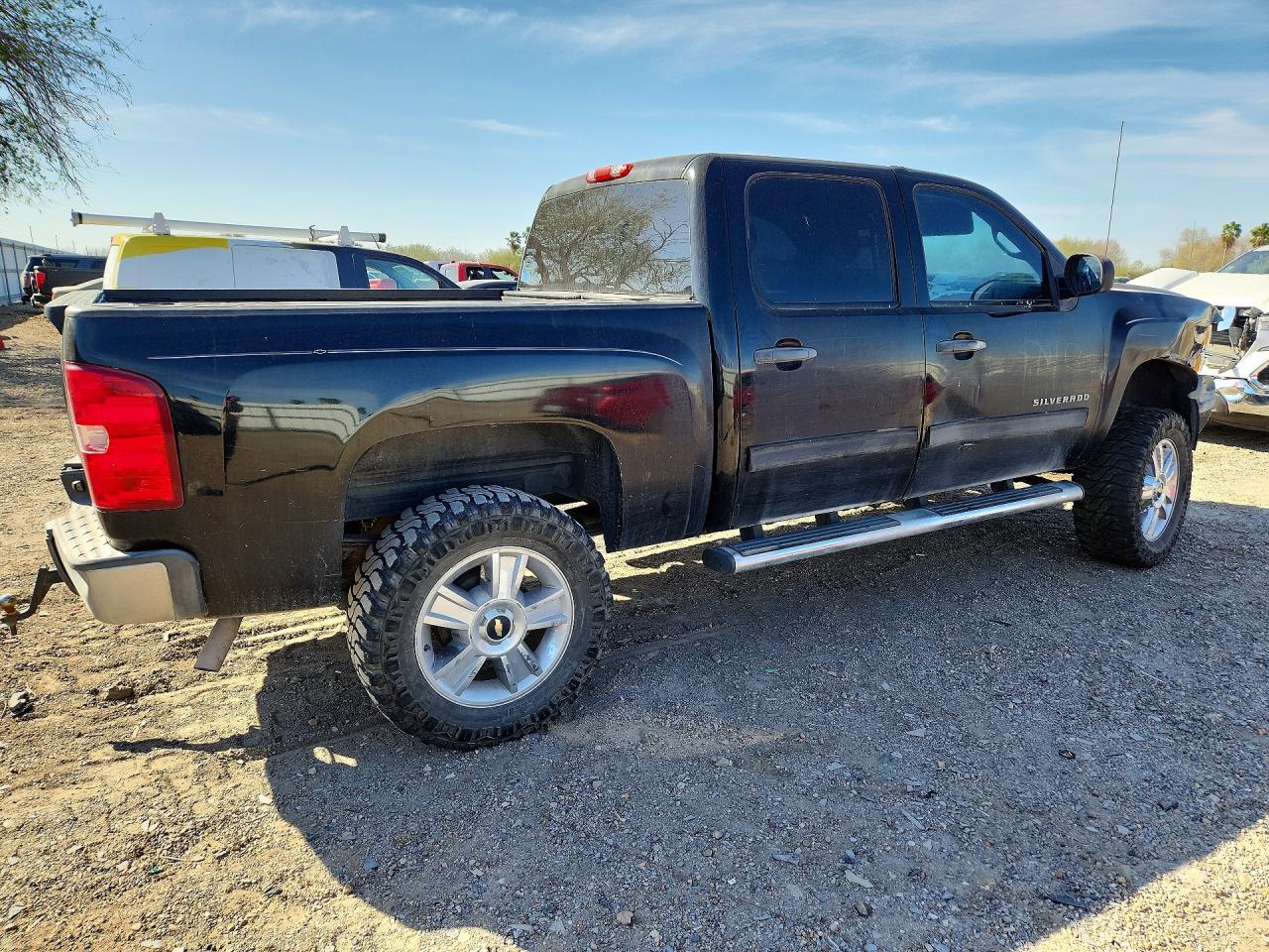 2011 Chevrolet All models VIN 3GCPCREA3BG110423 photo 3