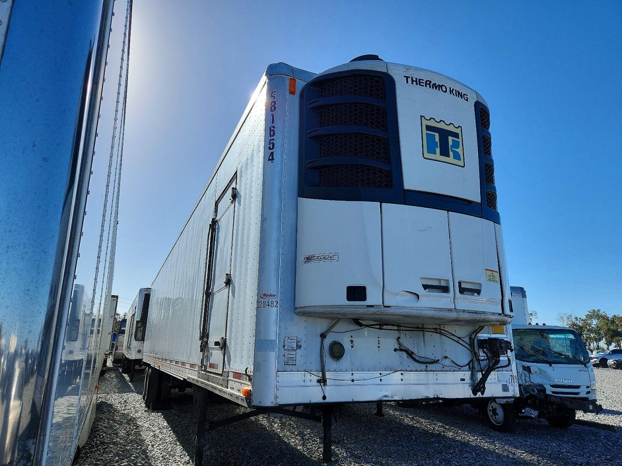 2009 UTILITY All models VIN 1UYVS24879U794305 photo 1