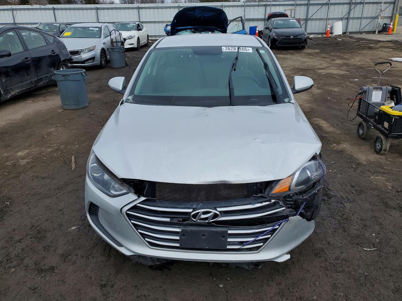 2018 Hyundai Elantra VIN 5NPD84LF3JH303814 photo 5
