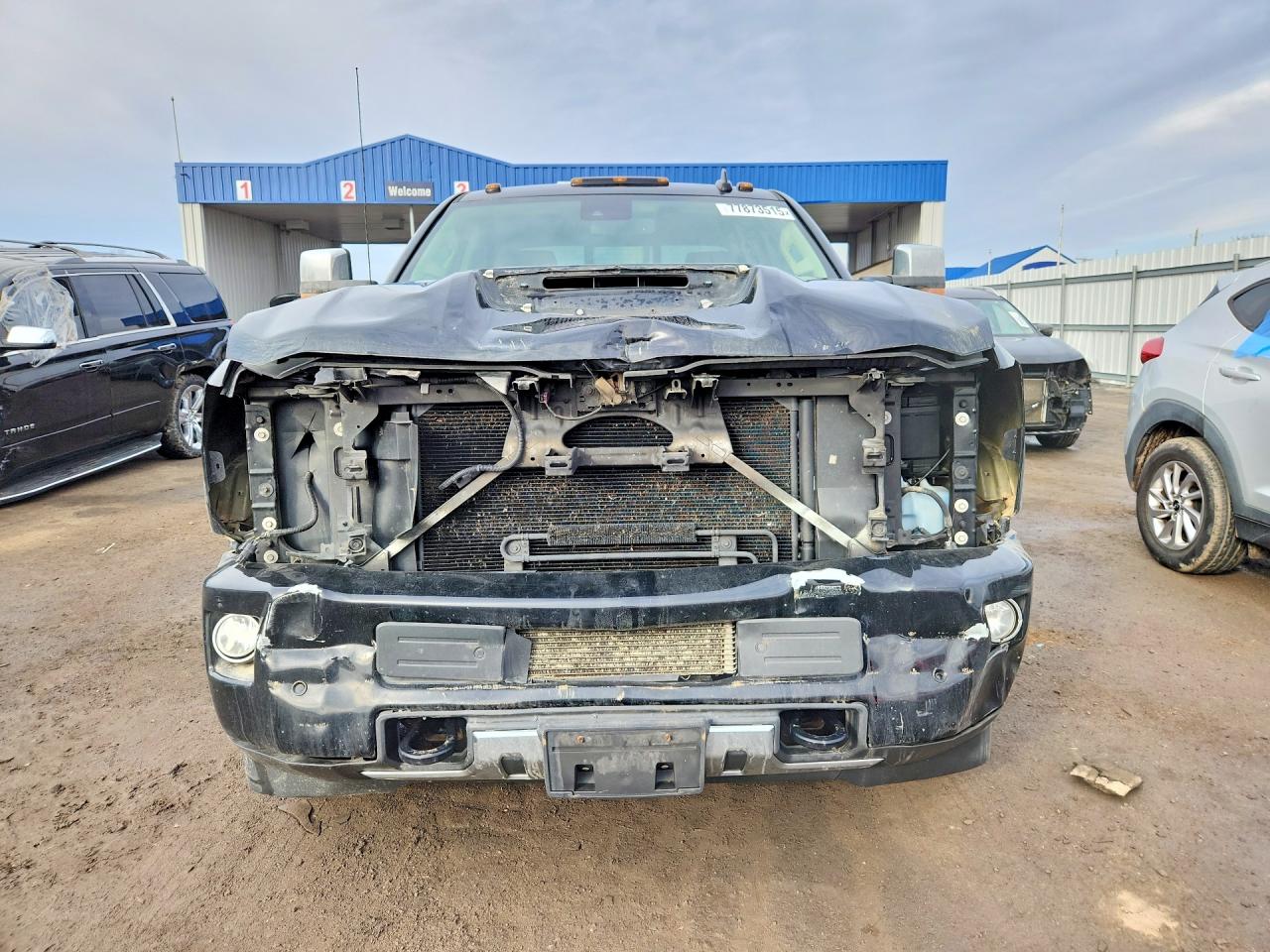 2019 Chevrolet All models VIN 1GC4KYEYXKF250564 photo 5