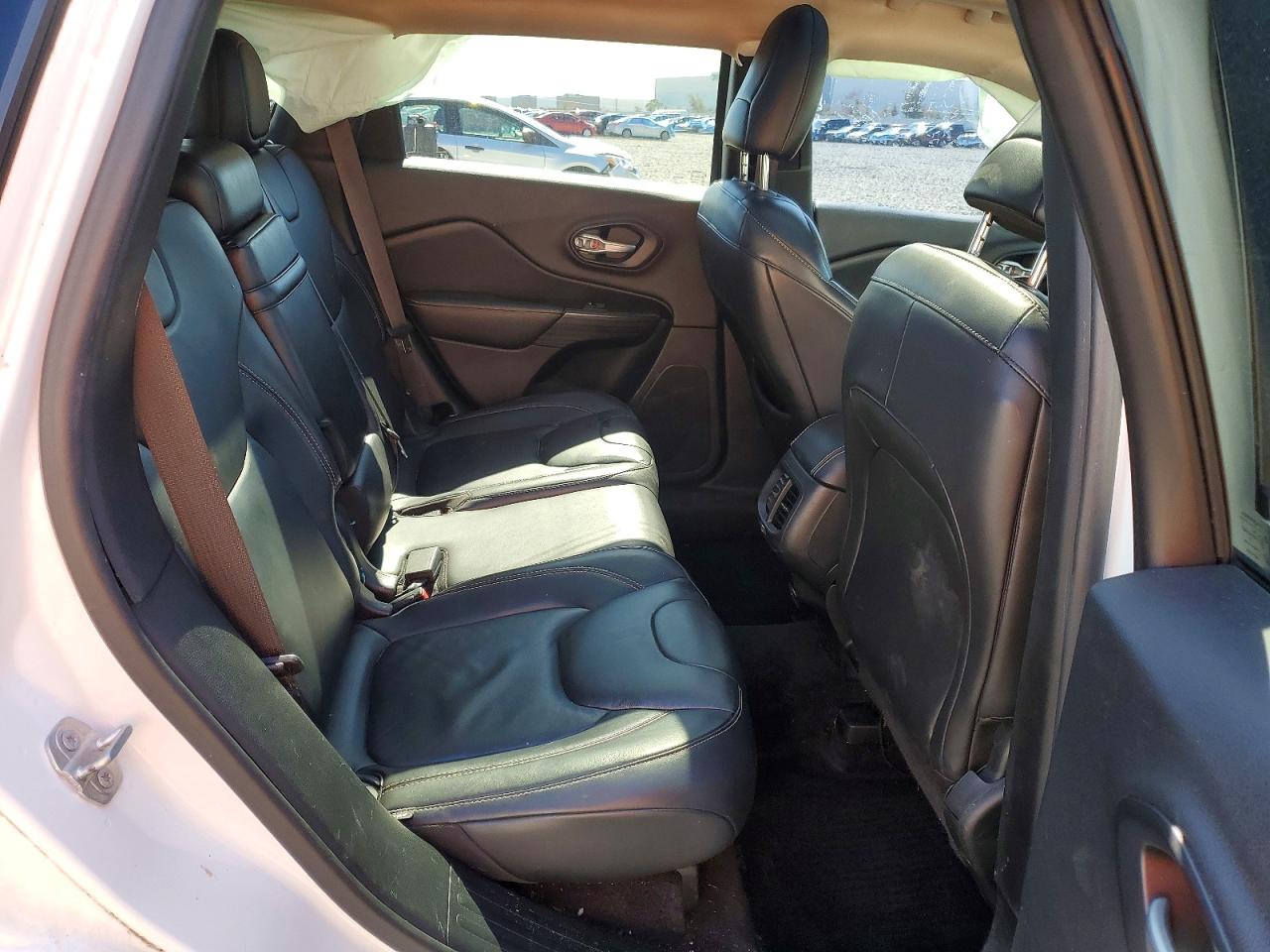 2016 Jeep Cherokee VIN 1C4PJMDS3GW367965 photo 11