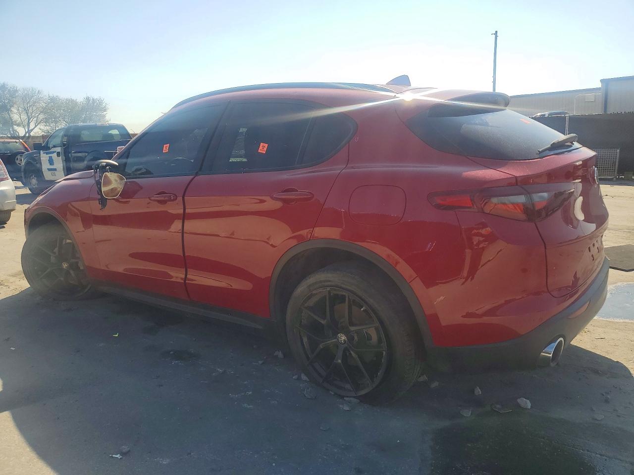 2021 Alfa Stelvio VIN ZASPAJAN3M7C98236 photo 2