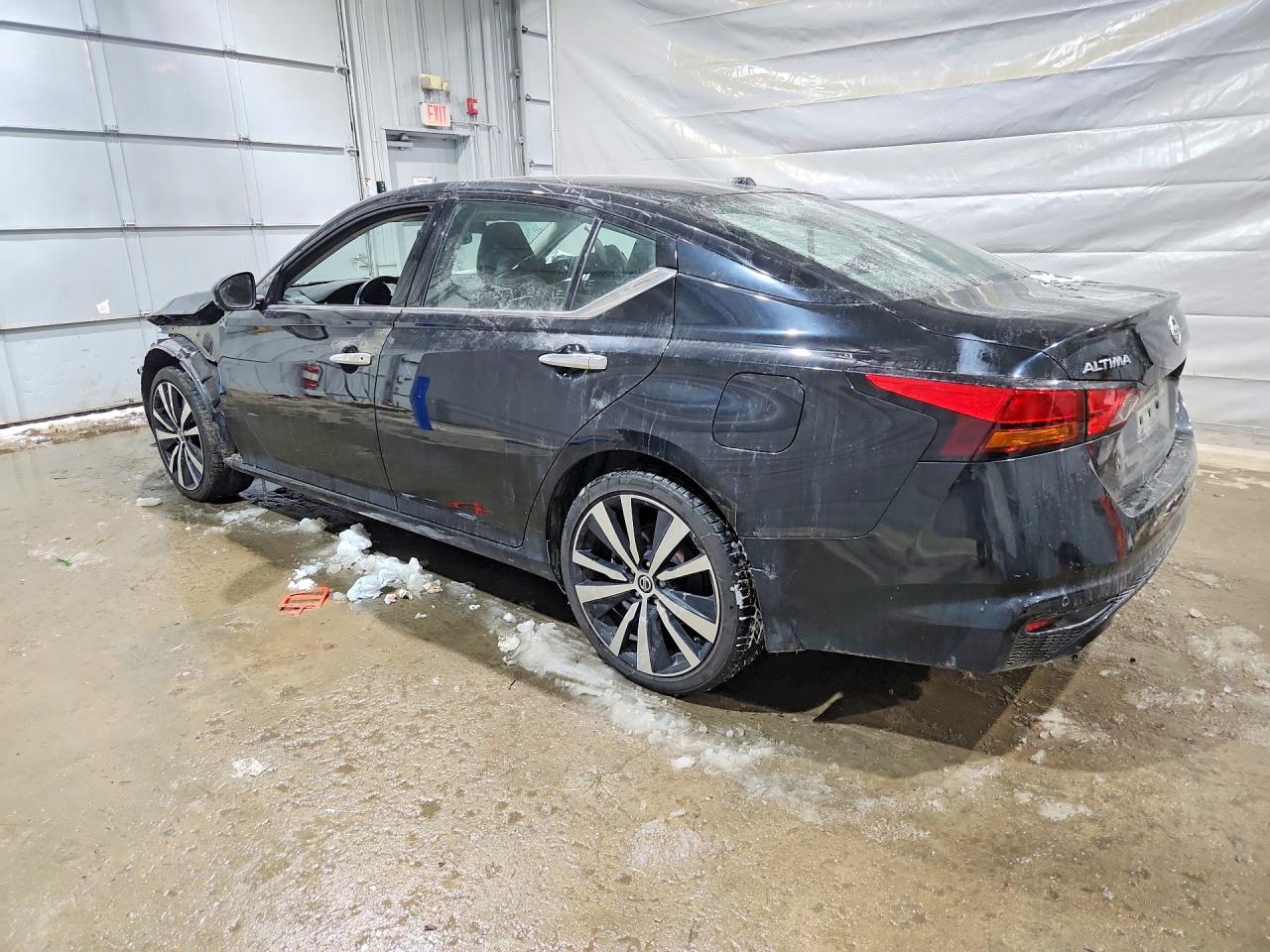 2019 NISS Altima VIN 1N4BL4FW6KC163228 photo 2