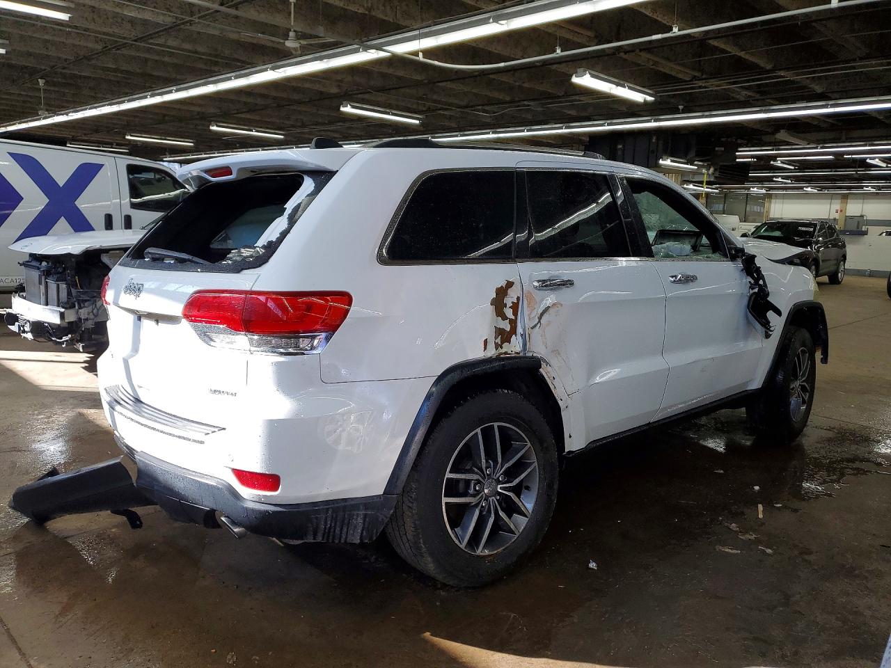 2017 Jeep Grand cher VIN 1C4RJFBG5HC754068 photo 3