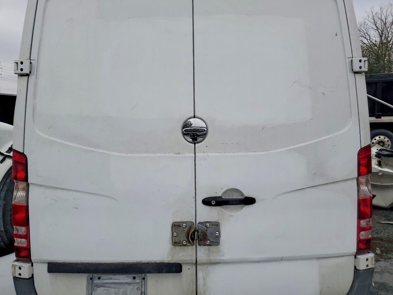2017 FREIGHTLINER Sprinter VIN WDYPE7CD1HP514759 photo 10