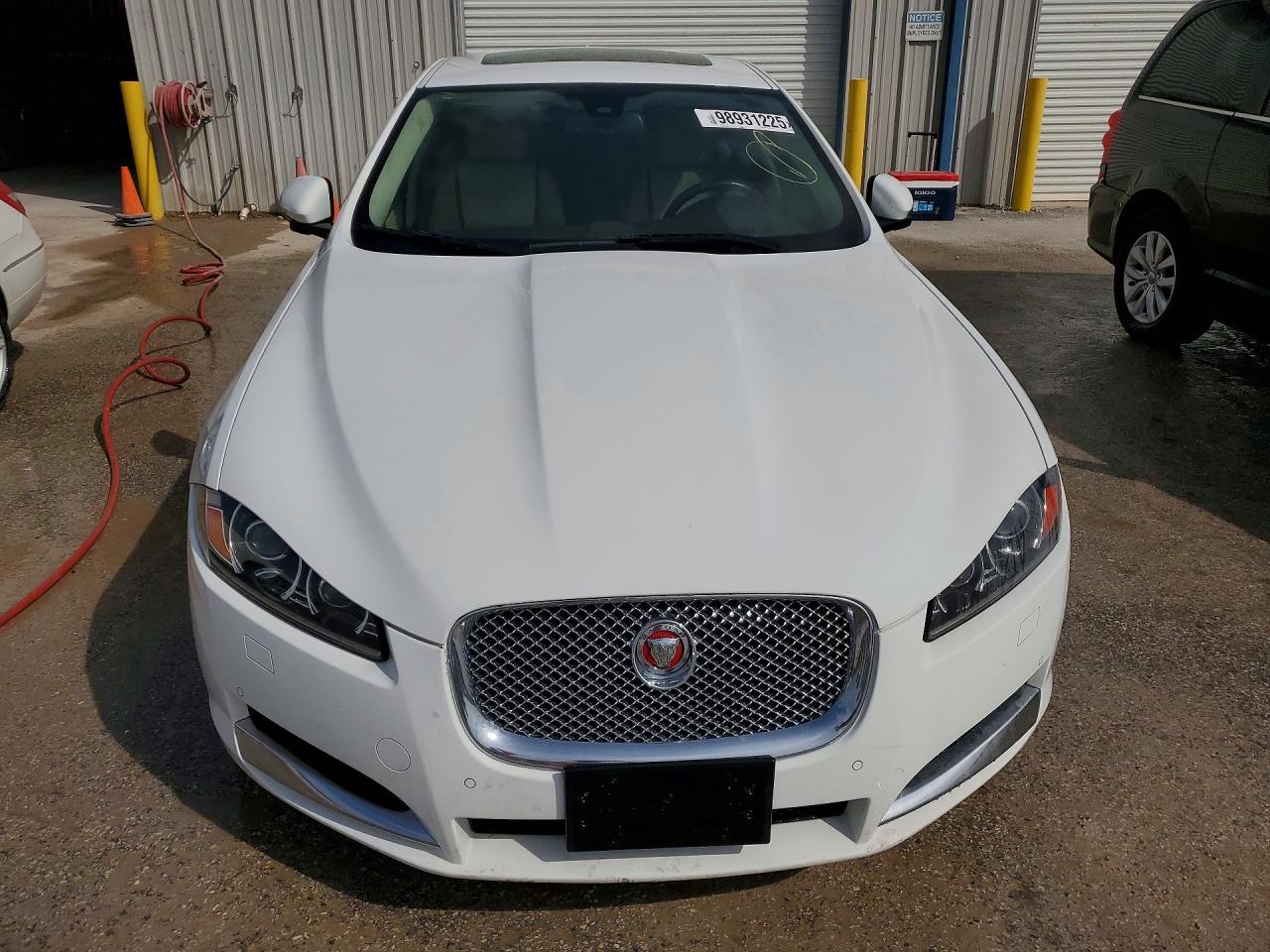2015 Jaguar Xf VIN SAJWA0F7XF8U55137 photo 5