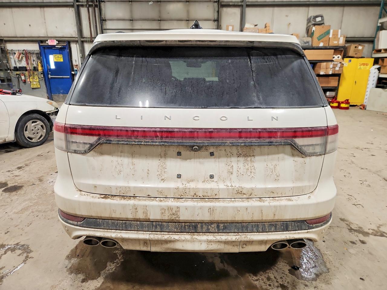 2025 Lincoln Aviator VIN 5LM5J7XC8SGL16079 photo 6