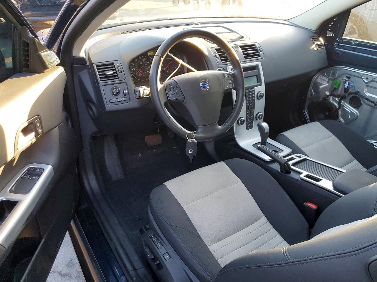 2012 Volvo C30 VIN YV1672MK8C2269072 photo 8