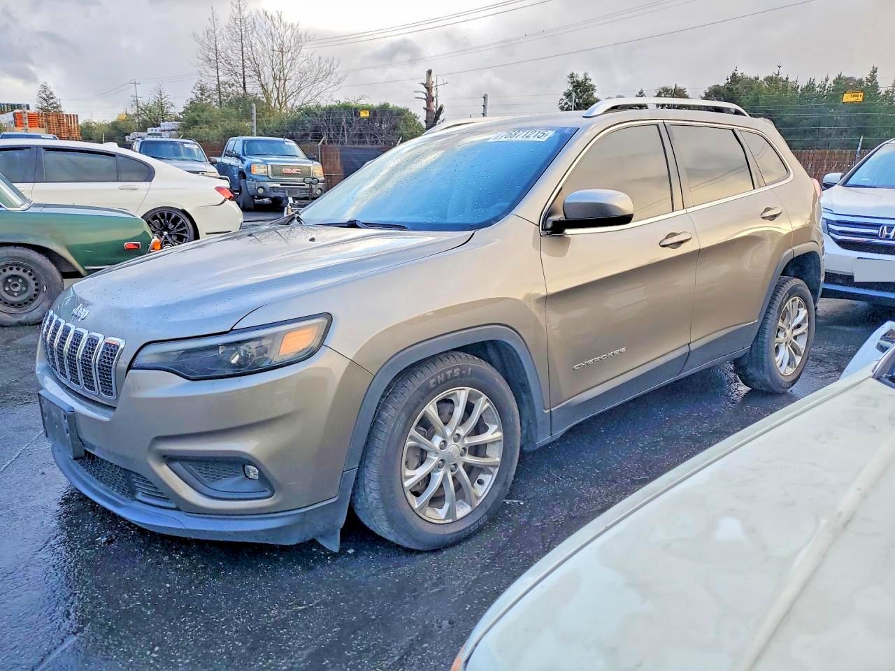 2019 Jeep Grand cher VIN 1C4PJLCX2KD353681 photo 1