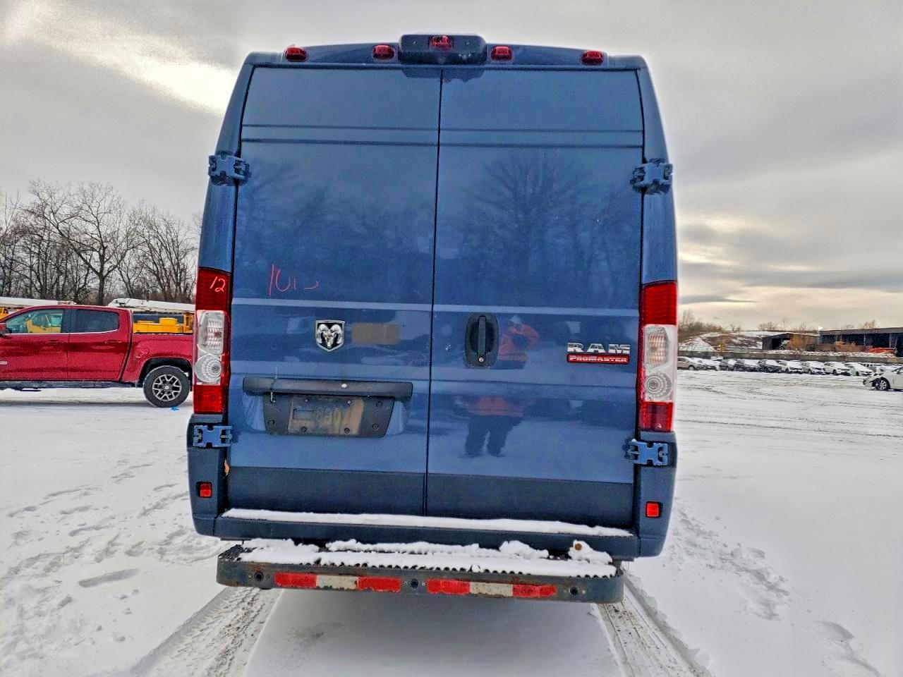 2020 Ram All models VIN 3C6URVJG2LE136925 photo 6