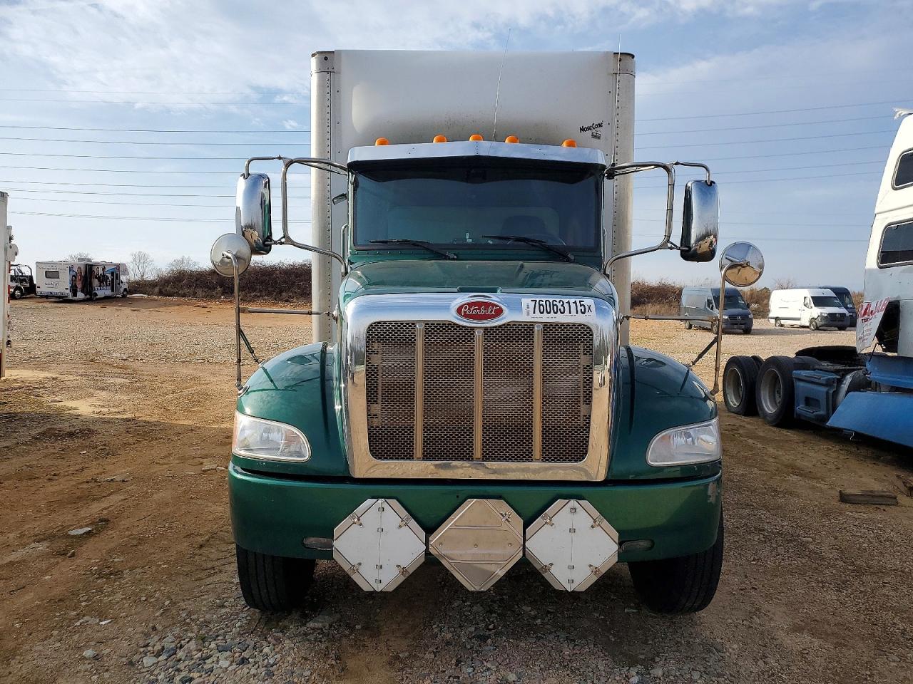 2018 PETERBILT All models VIN 2NP3KM8X8JM482424 photo 9