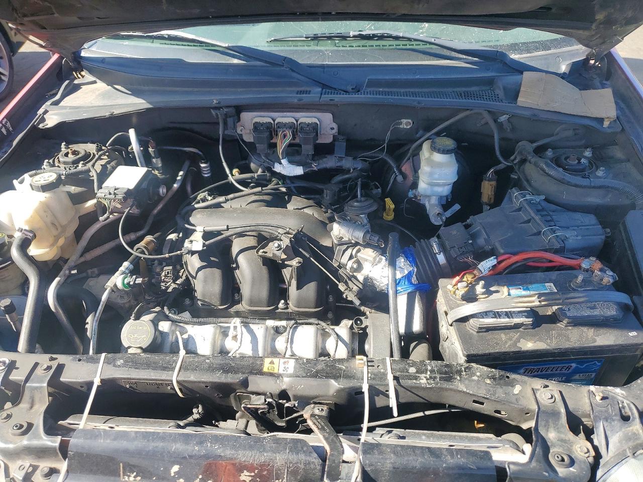 2005 Ford Escape VIN 1FMYU93105KA70752 photo 11