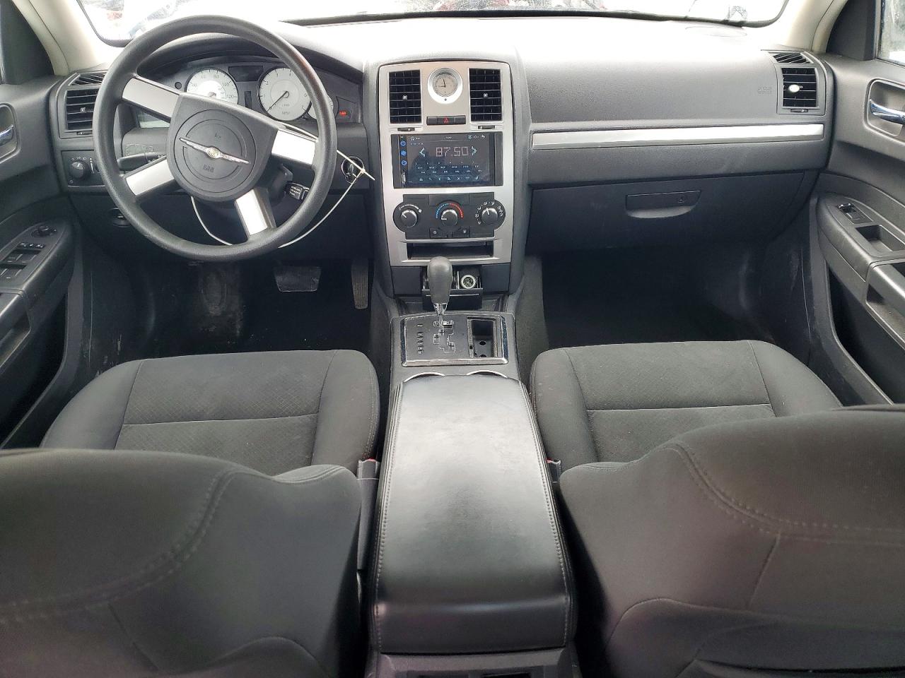 2009 Chrysler 300 VIN 2C3KA43D89H547557 photo 8