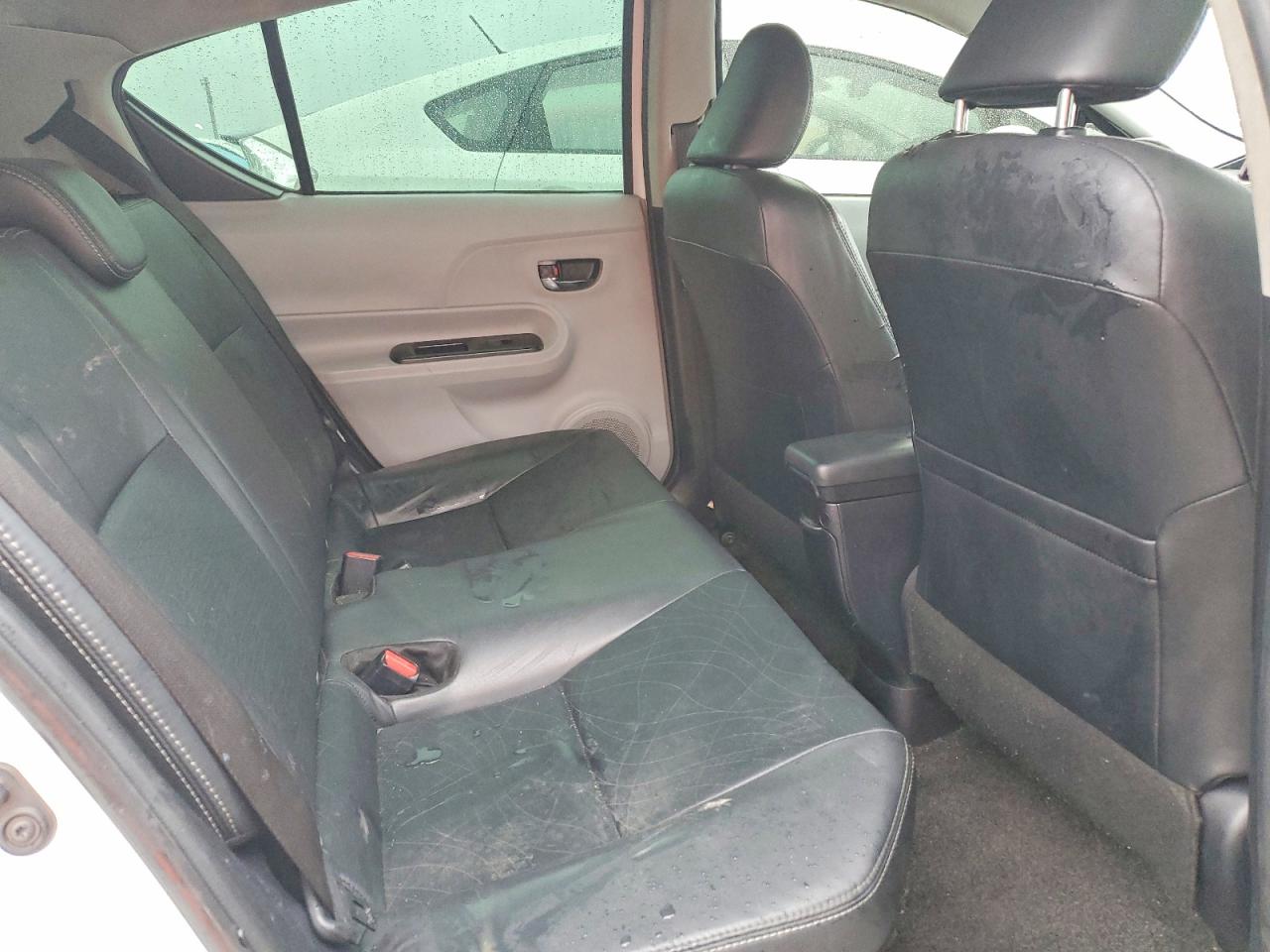2012 Toyota Prius VIN JTDKDTB38C1026348 photo 10