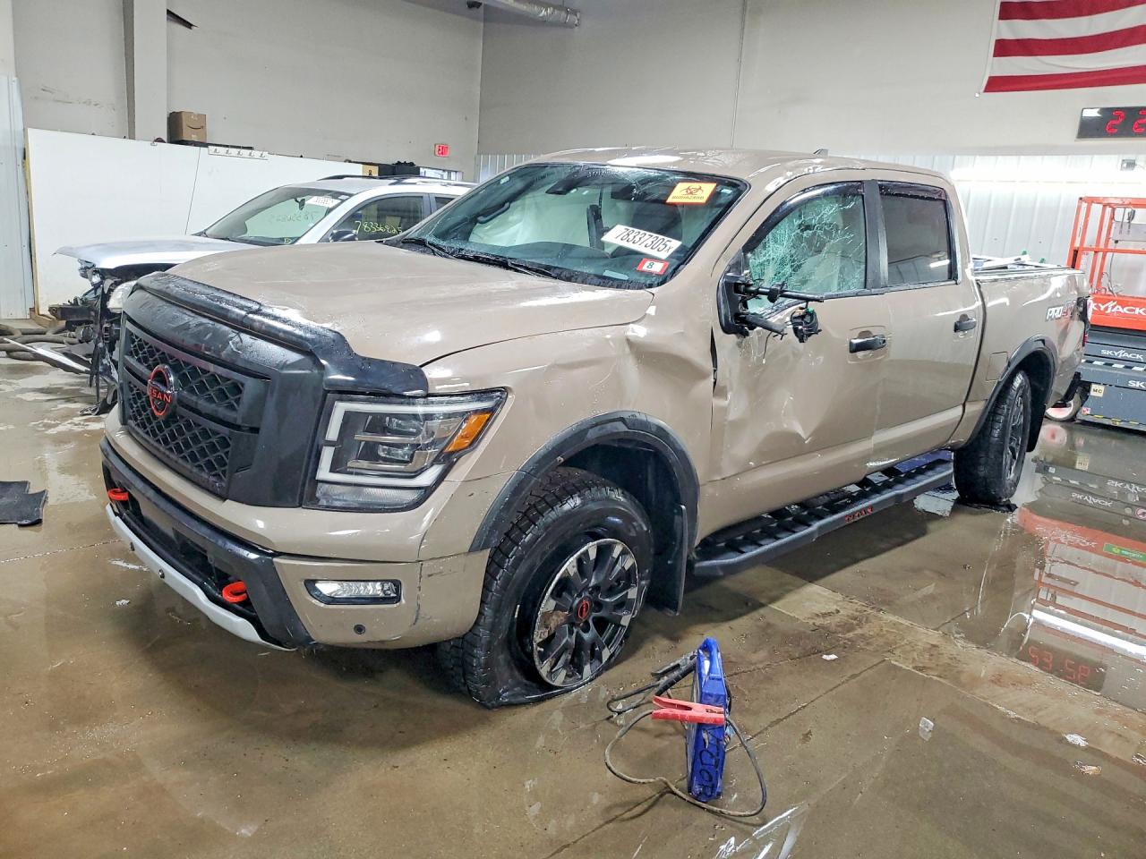 2023 Nissan TITAN VIN 1N6AA1ED2PN101554 photo 1