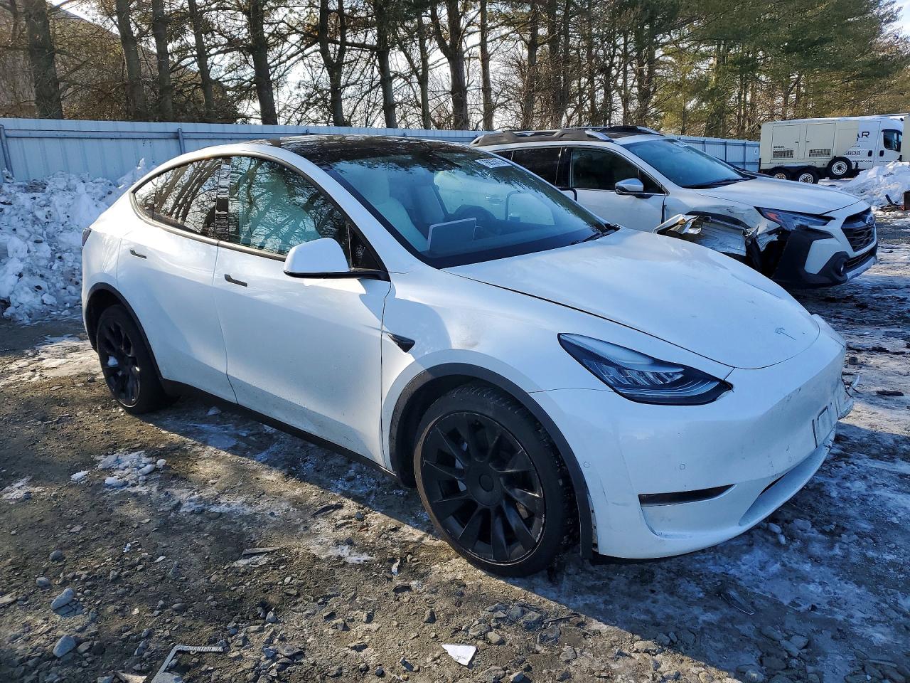 2020 Tesla Model y VIN 5YJYGDEE3LF037141 photo 4