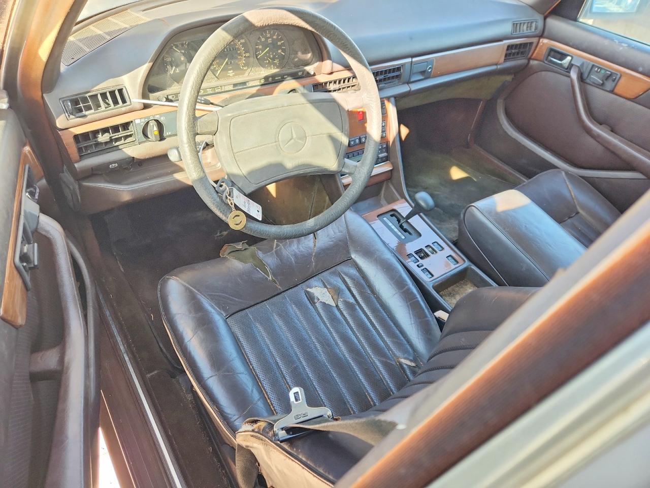 1986 Mercedes 300-class VIN WDBCB25DXGA240741 photo 8