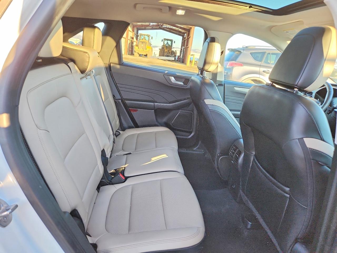 2021 Ford Escape VIN 1FMCU9H60MUA61020 photo 10