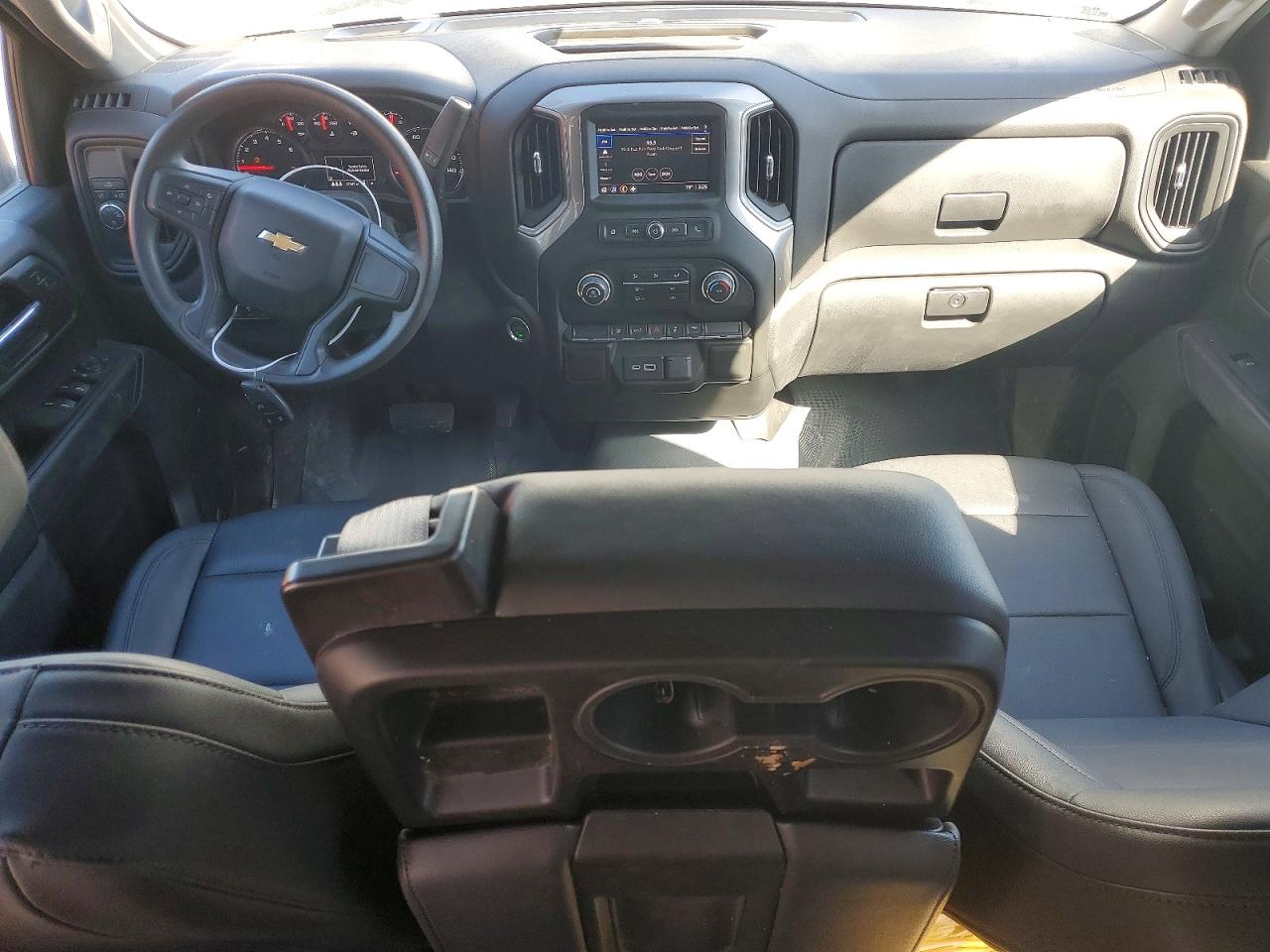 2024 Chevy Silverado VIN 1GC4WLE74RF260547 photo 8