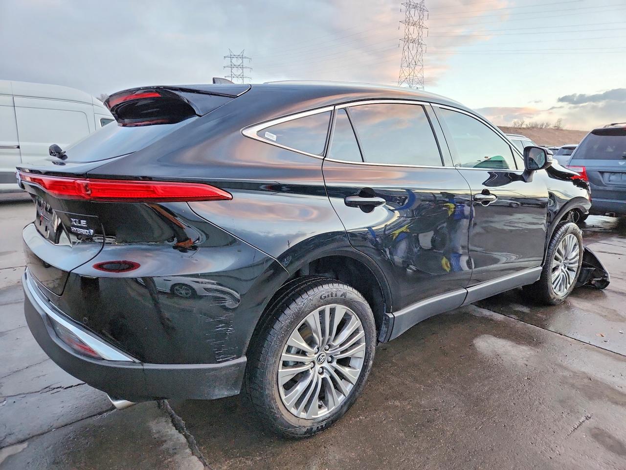 2022 Toyota Venza VIN JTEAAAAH9NJ093416 photo 3