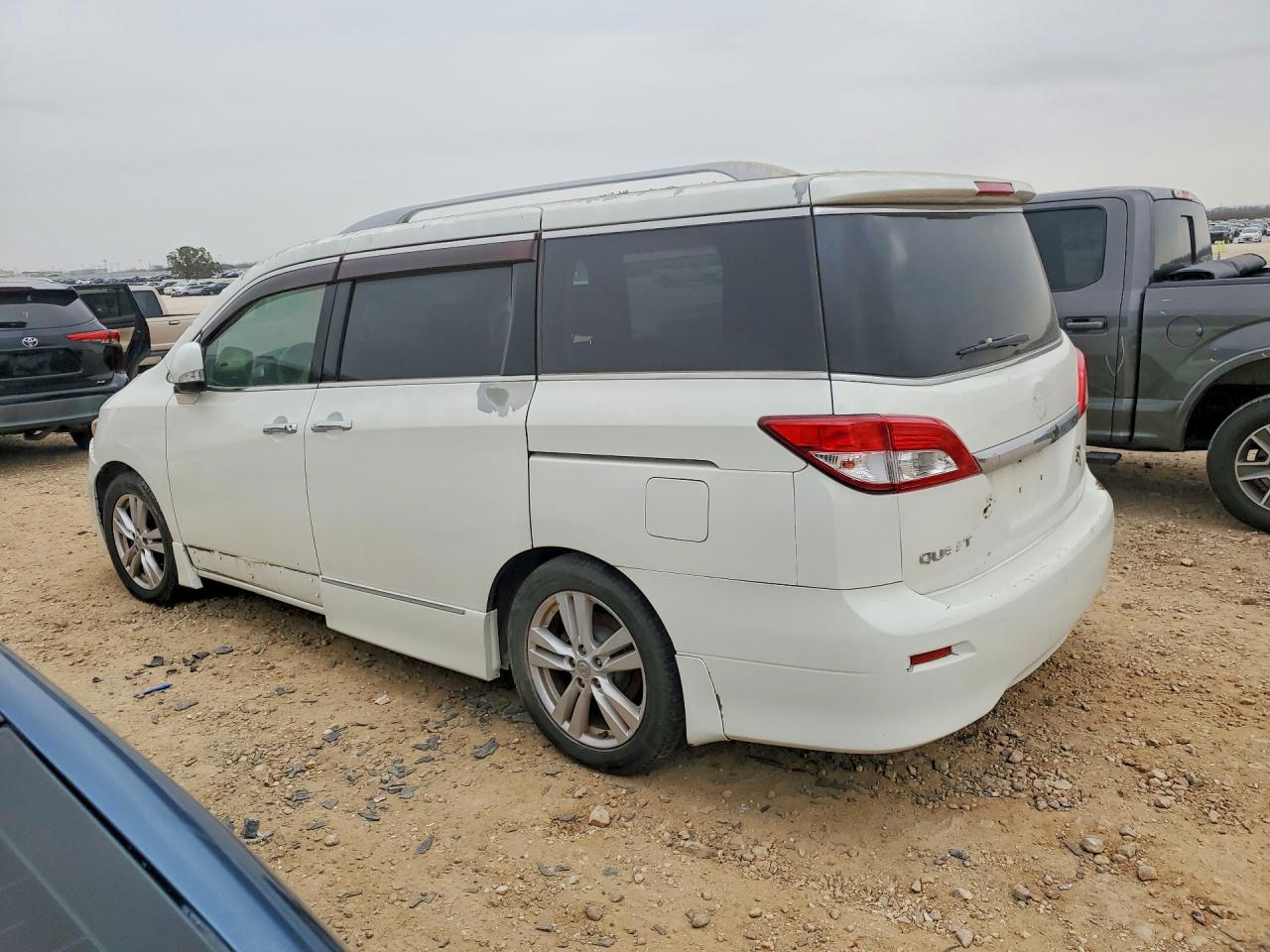 2011 Nissan All models VIN JN8AE2KP8B9001833 photo 2