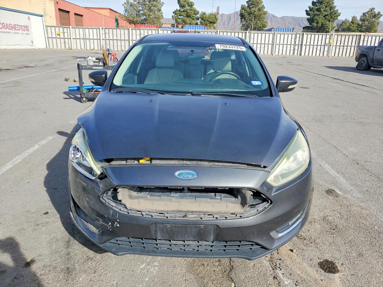 2015 Ford Focus VIN 1FADP3N20FL323664 photo 5