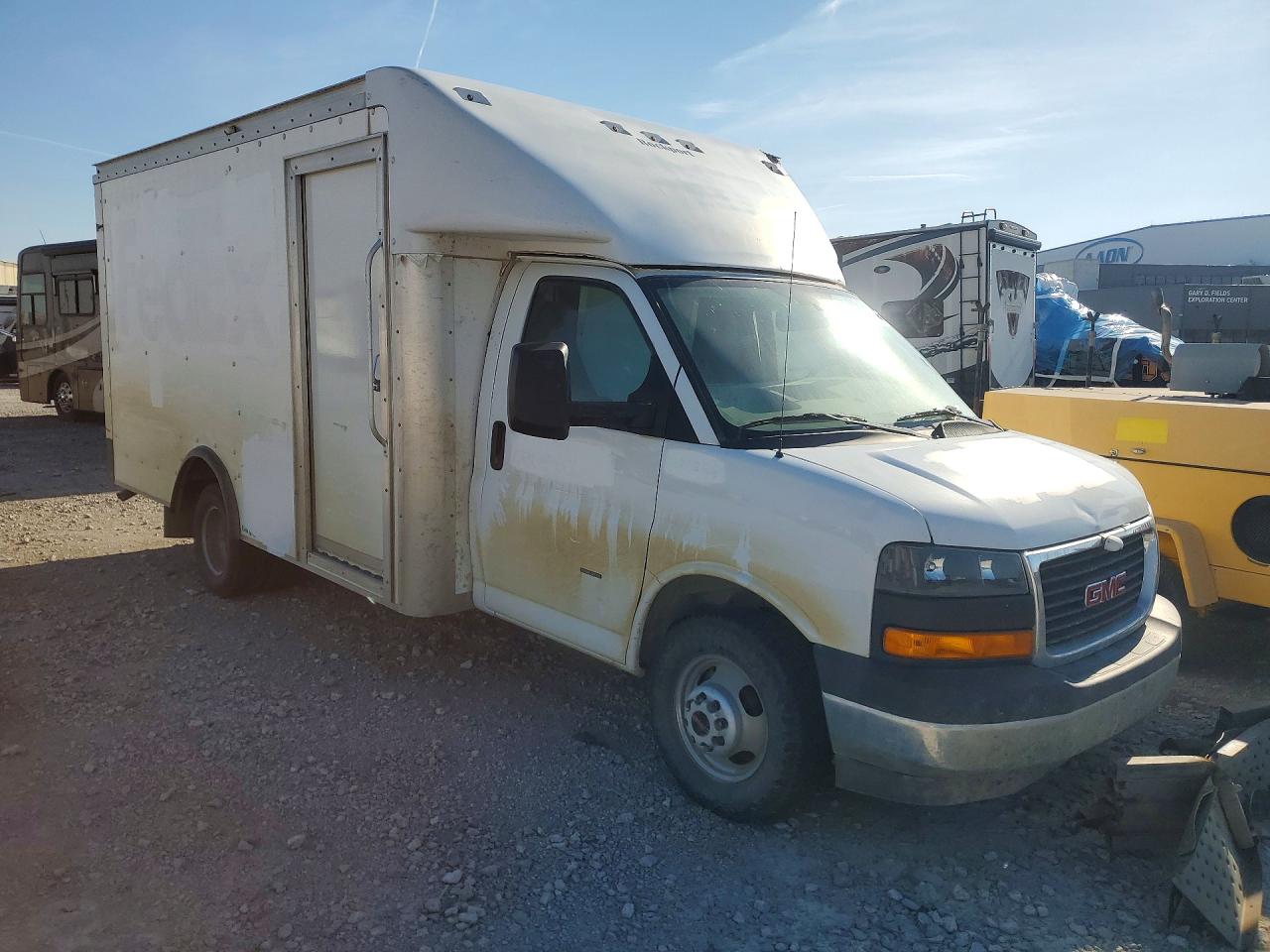2023 GMC Savana VIN 7GZ37SC78PN009137 photo 4