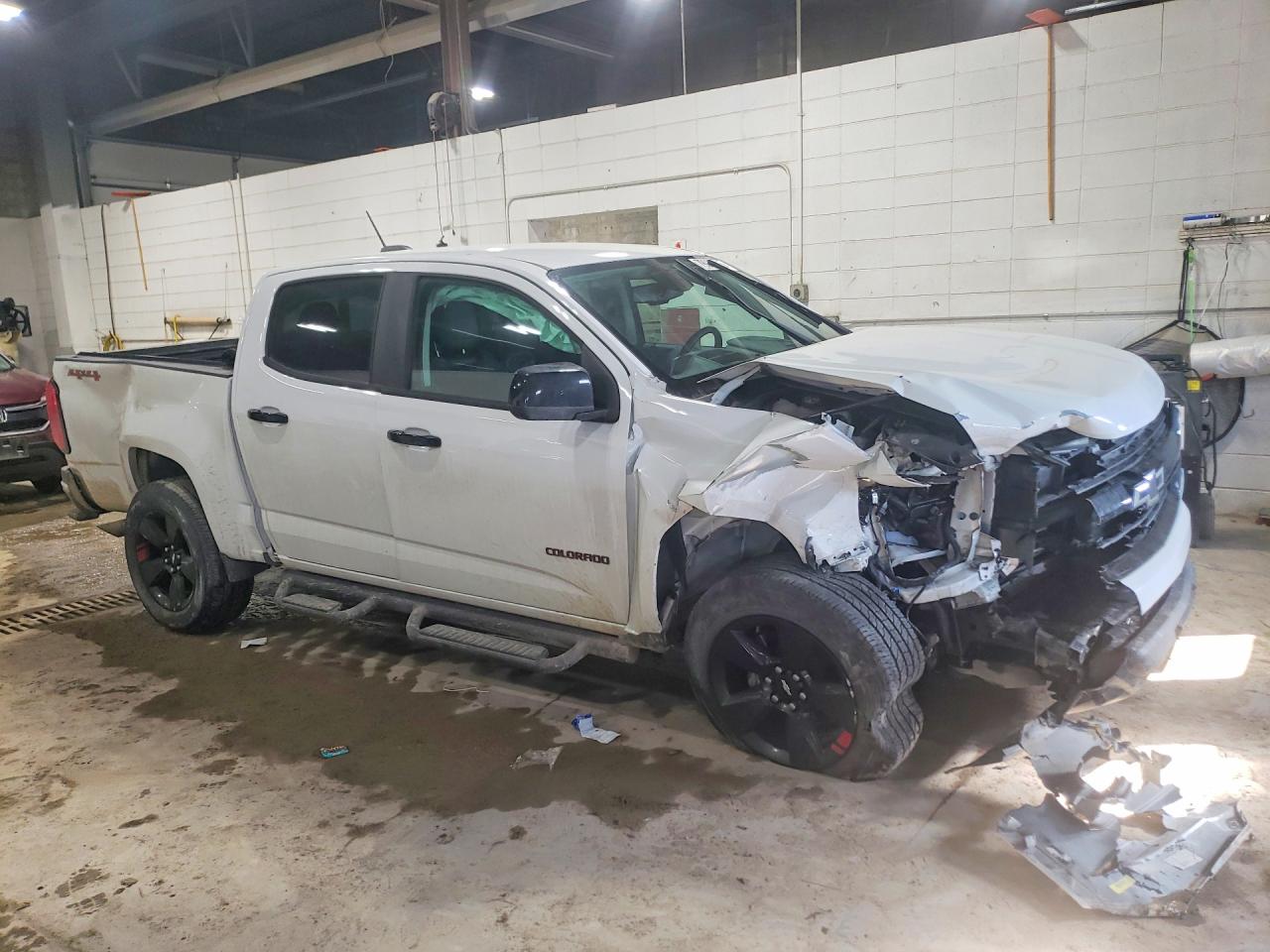 2019 CHEV Colorado VIN 1GCGTCENXK1143644 photo 4